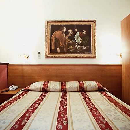 Hotel Saturnia Roma Cameră foto