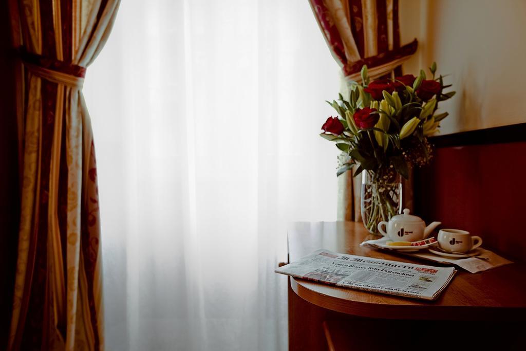 Hotel Saturnia Roma Cameră foto