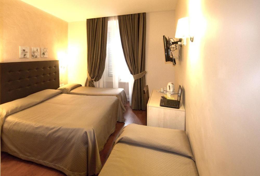 Hotel Saturnia Roma Exterior foto